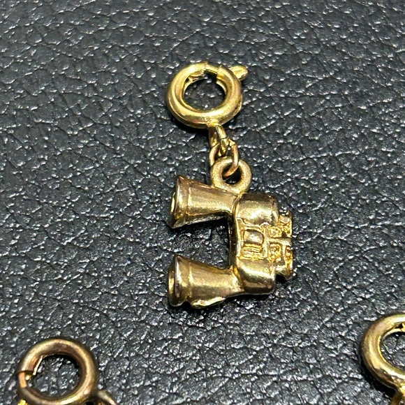 Lot of three charms for charm bracket - Picture 4 of 4